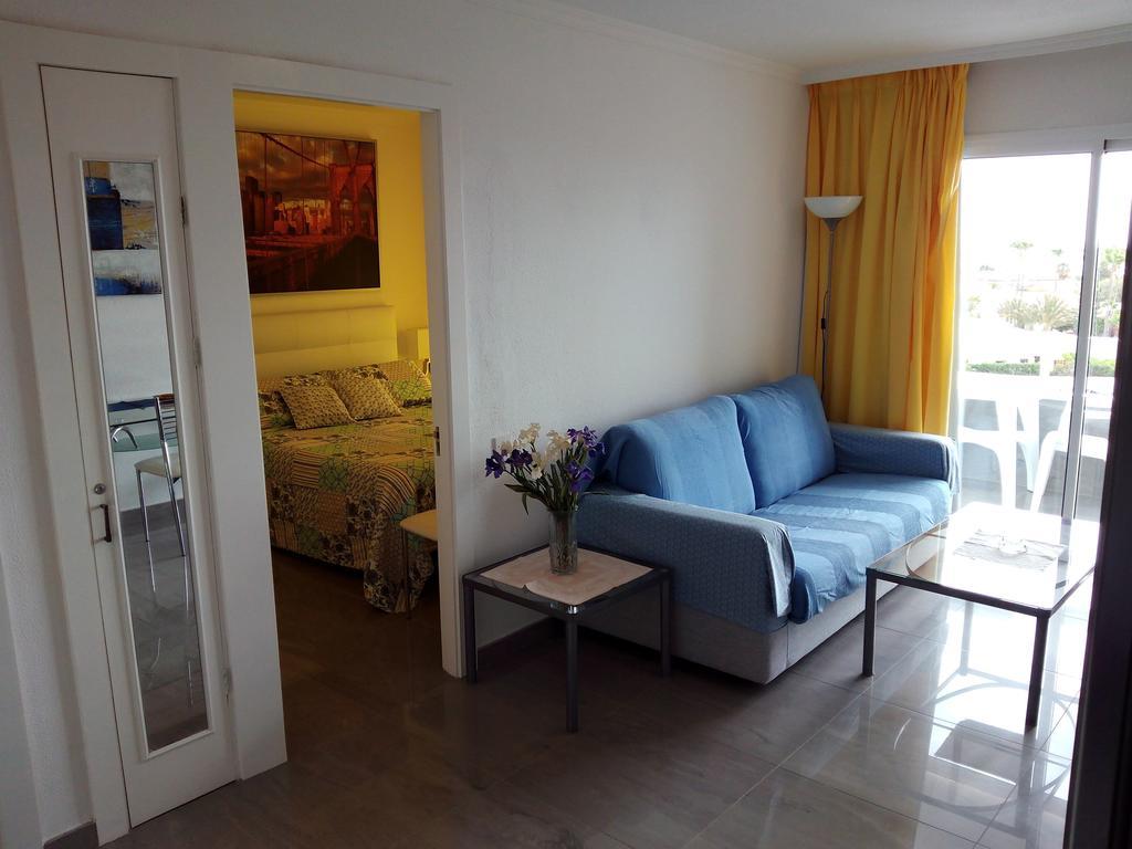 Apartamentos Los Aguacates Playa del Ingles  Bagian luar foto